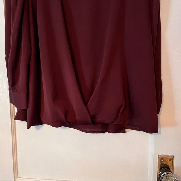 Vince Camuto Crossover Top - Picture 5 of 11